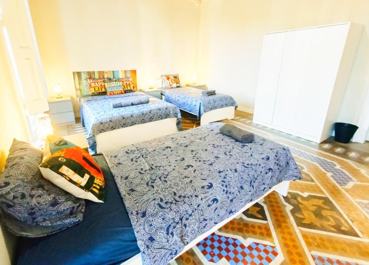 By Plaza Catalunya Rooms Barcelona Exteriér fotografie
